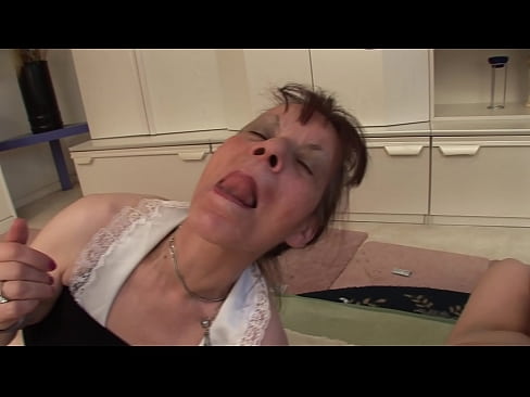 ❤️ İki nənənin və bir babanın üçlü var ️❌ Anal video pornoda az.yh9n.top