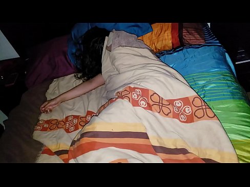 ❤️ Ögey oğul gənc ögey anası yatarkən onu təhqir edir. ️❌ Anal video pornoda az.yh9n.top